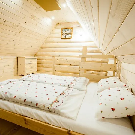 Chalet Osada Stary Bor *